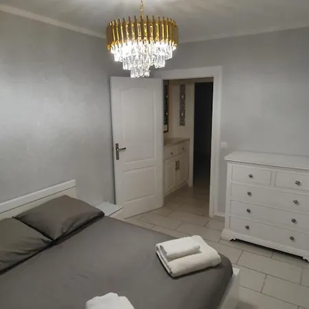 3 Pieces Sur Centre Apartamento Nice